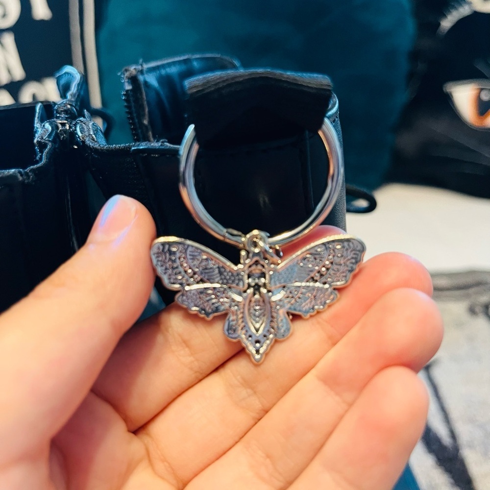 Goth Death Moth Boot Charm, Silver Tone, engraved Detail, Skull, - Picture 3 of 5